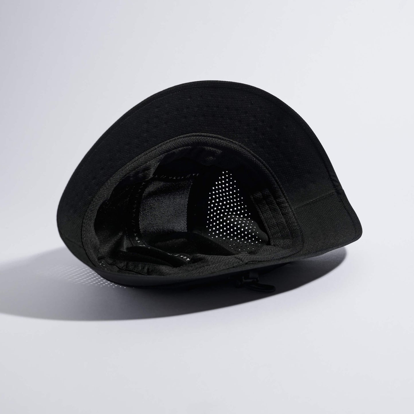 Feather Buck Hat - Black