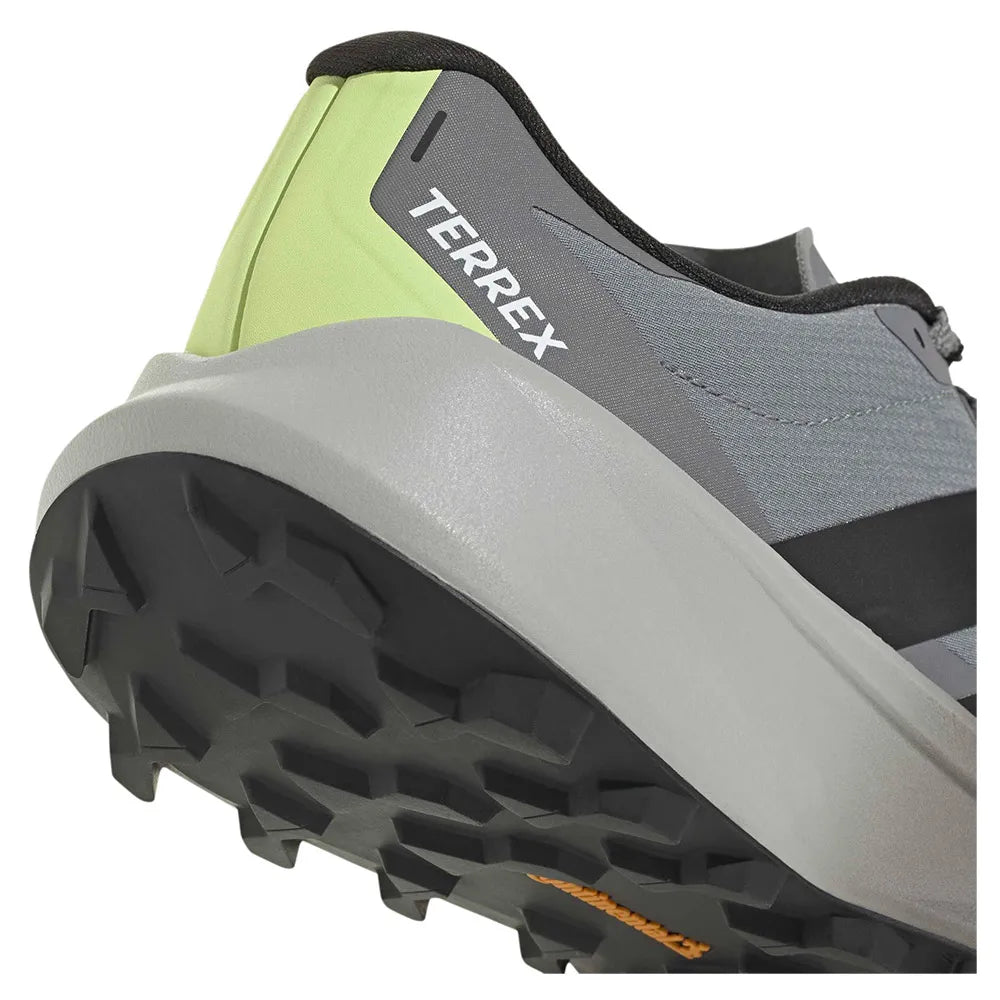 TERREX AGRAVIC 4 Grey Three / Core Black / Frozen Lemon