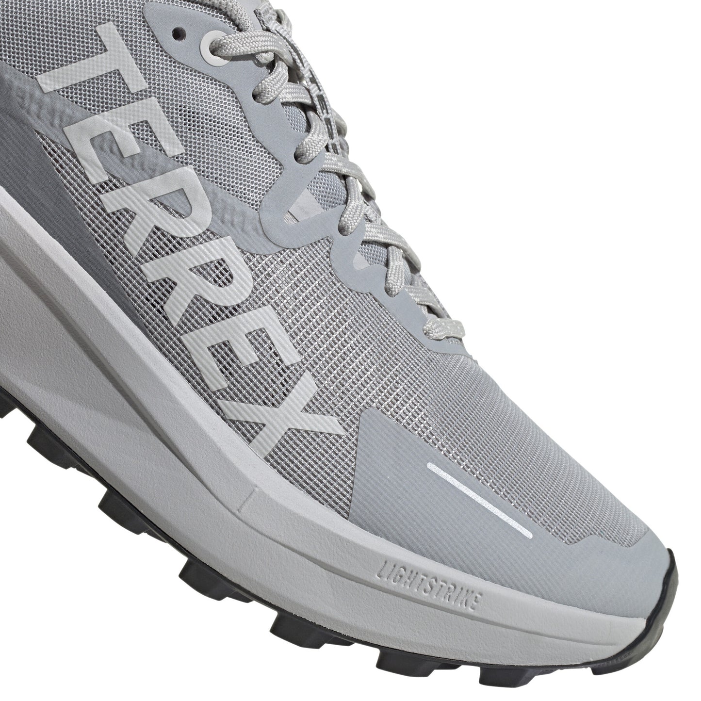 TERREX AGRAVIC 3 GRETWO/FTWWHT/GRETHR