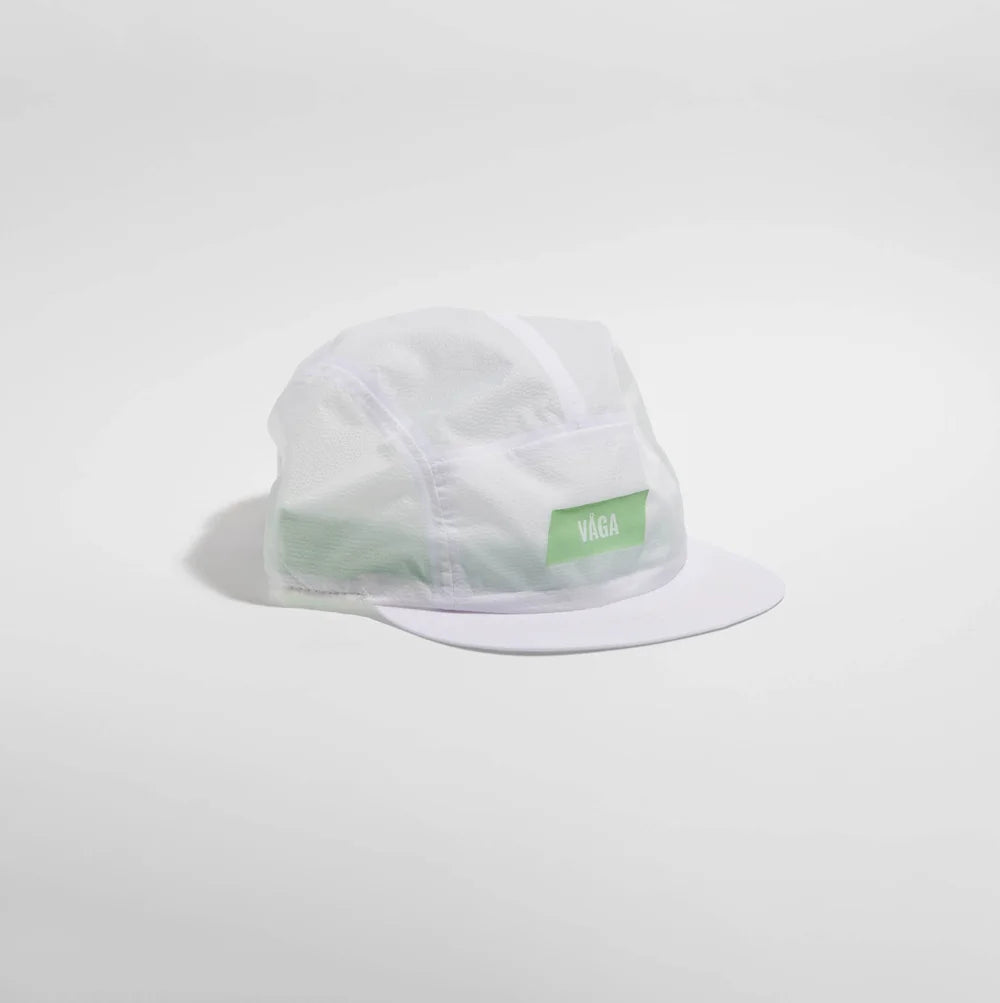 FEATHER LIGHT CAP - White